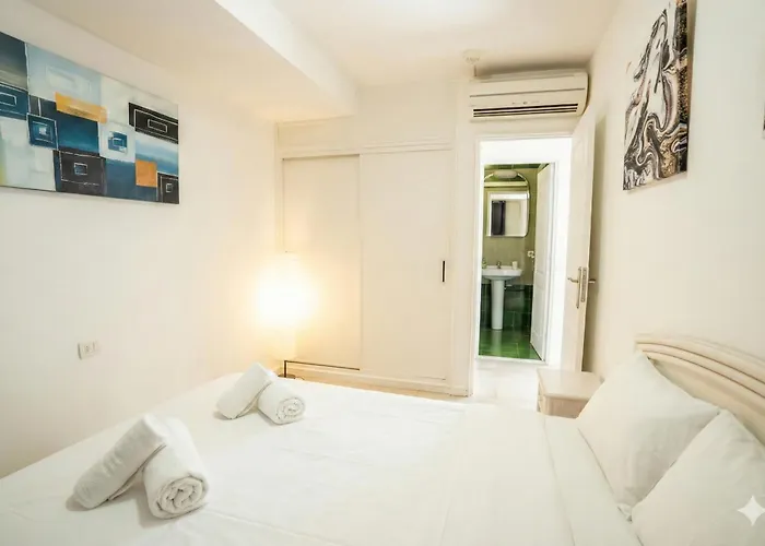 Veronicas ארונה